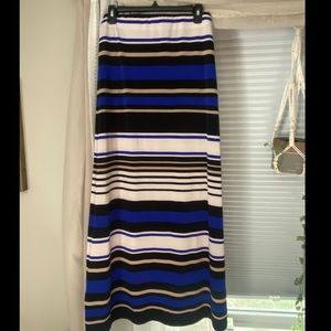 ECI Maxi Skirt Size Small